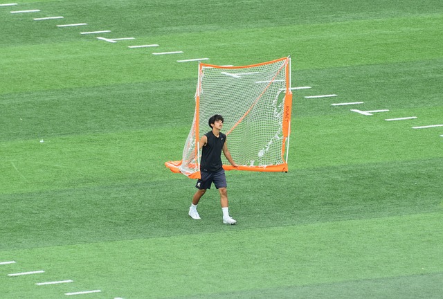 身而出